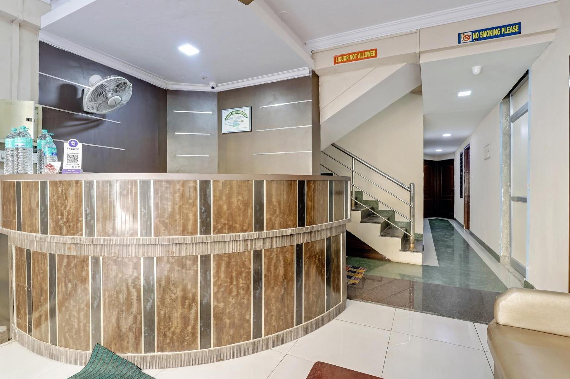 Hotel Spot On Grand Residency Čennai Exteriér fotografie